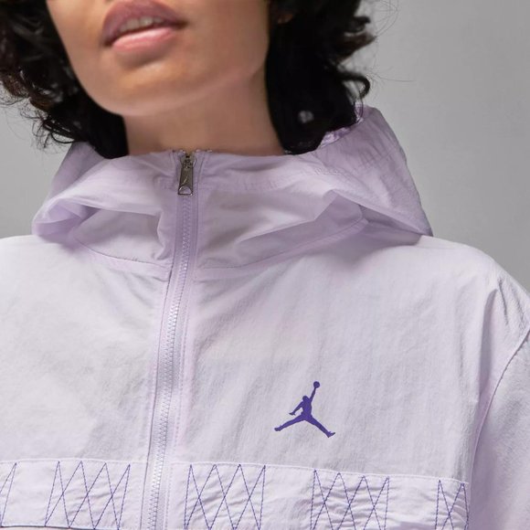 NWT Jordan Women's Sport Lightweight Jacket - Picture 4 of 13